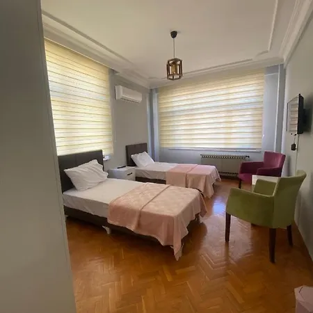 Faraclar Homestay *